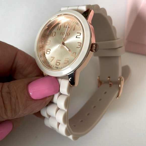 NWOT Folio Watch - Picture 3 of 6